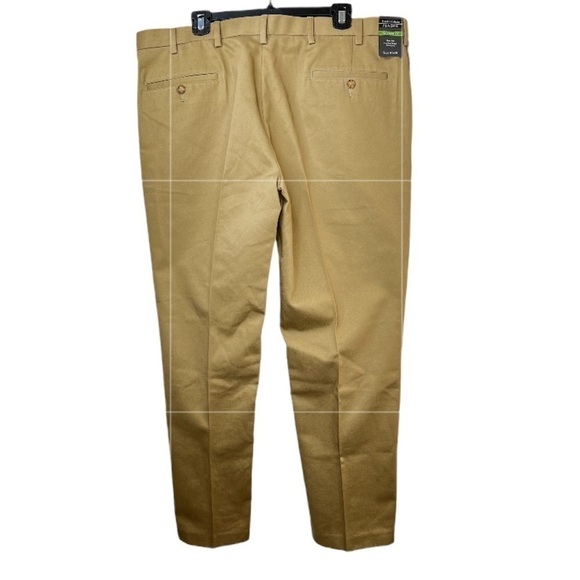 Jos. A. Bank Traveler’s Collection Tailored Fit Wrinkle Free Khaki Pants - Picture 4 of 13